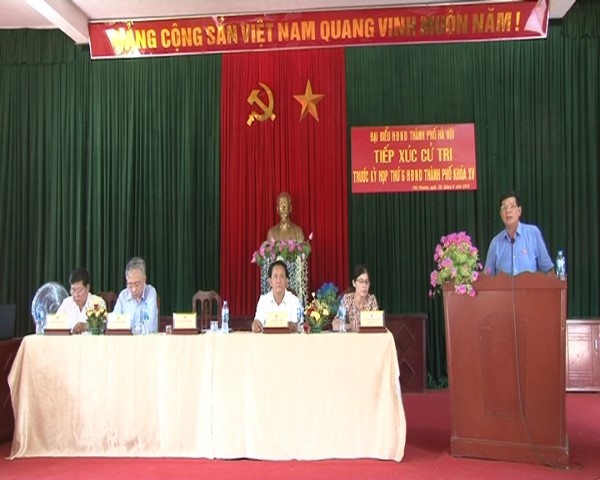 Đại biểu HĐND TP tiếp xúc với cử tri huyện Ba Vì